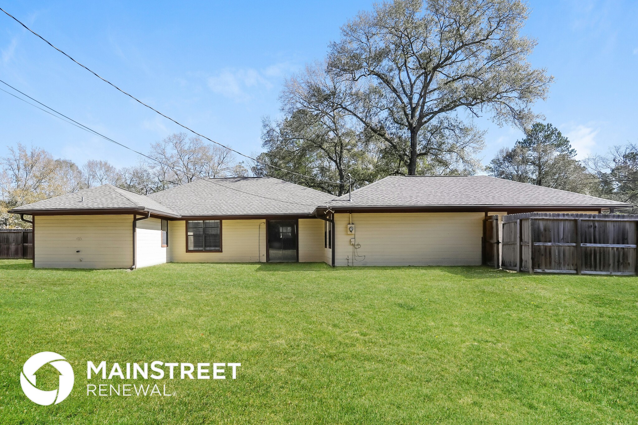Building Photo - 28419 Champion Oaks Dr