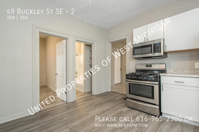 Building Photo - Available Now | 2 Bed, 1 Bath Upper Level ...