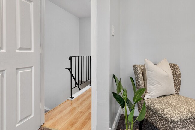 Building Photo - 1534 Lowell Ct