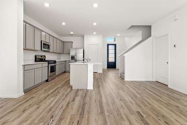 Building Photo - 7594 Angels Lndg Ln