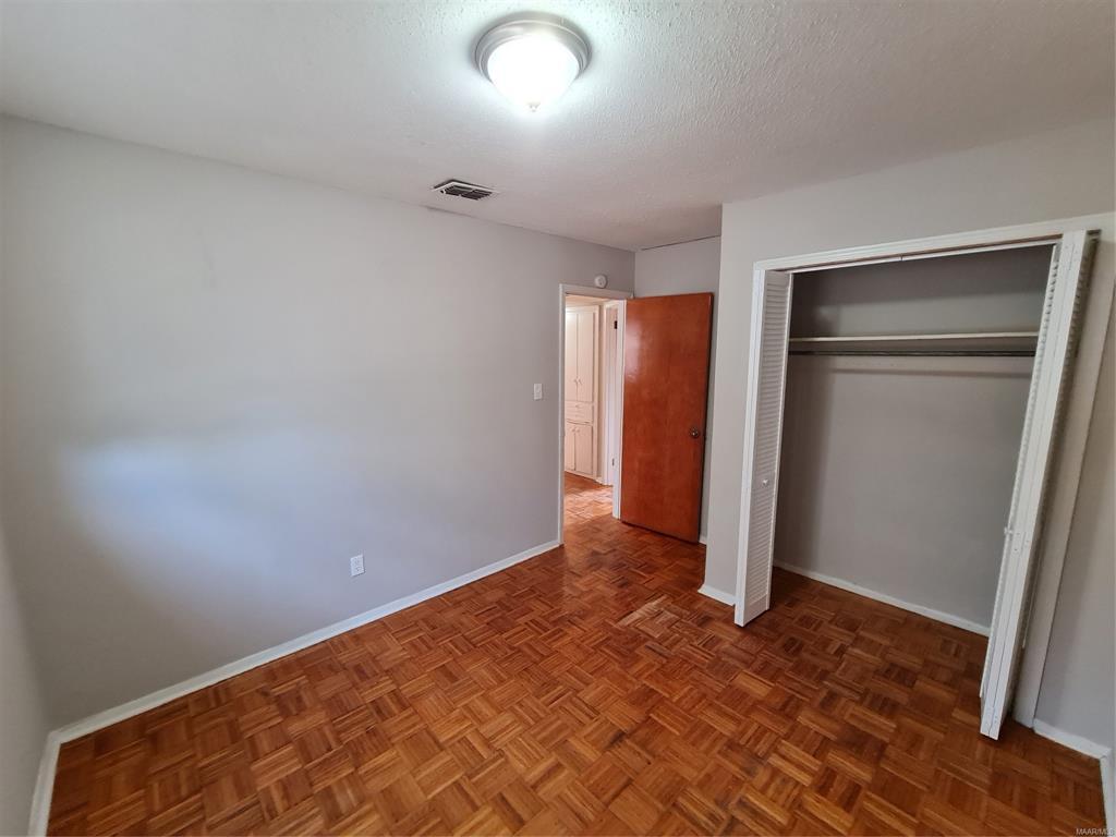 Building Photo - 1618 Midway St