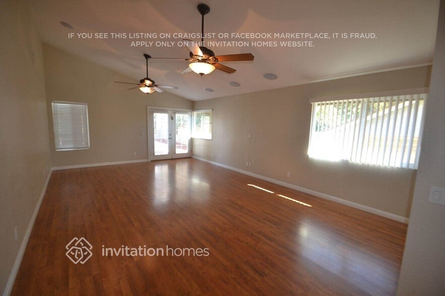 Building Photo - 23037 Magnolia Glen Dr