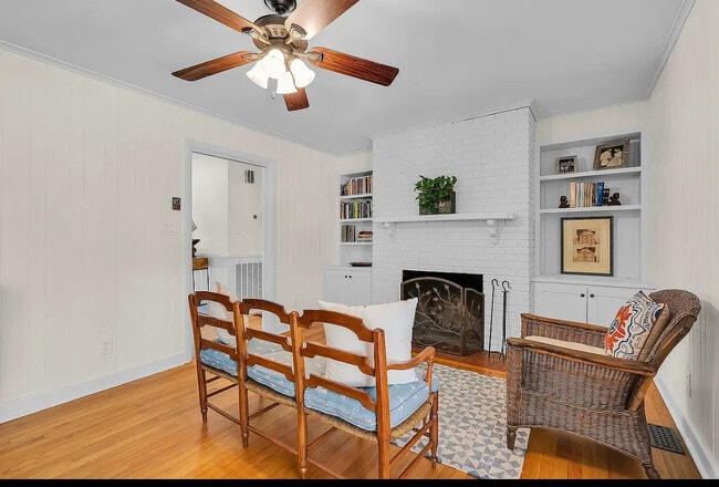 Building Photo - 244 Greengate Ln