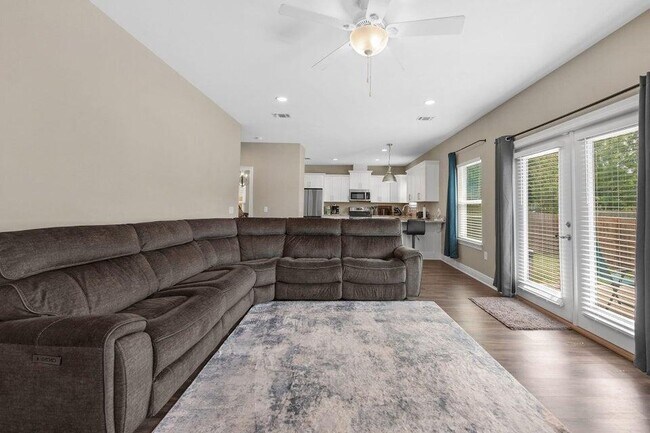 Building Photo - 2327 Hadleigh Hills Ct
