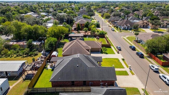 Building Photo - 29 Sun Chase St