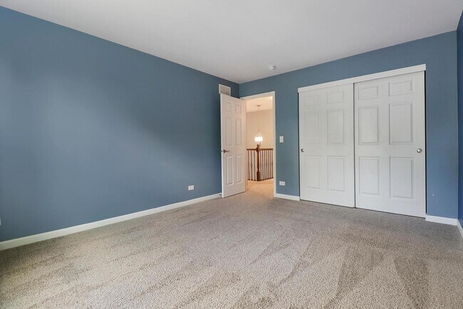 Building Photo - 643 Seneca St