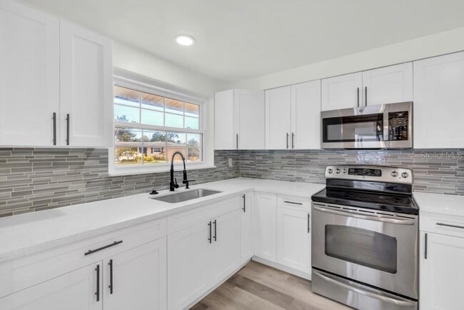 Building Photo - 456 Sandlewood Dr