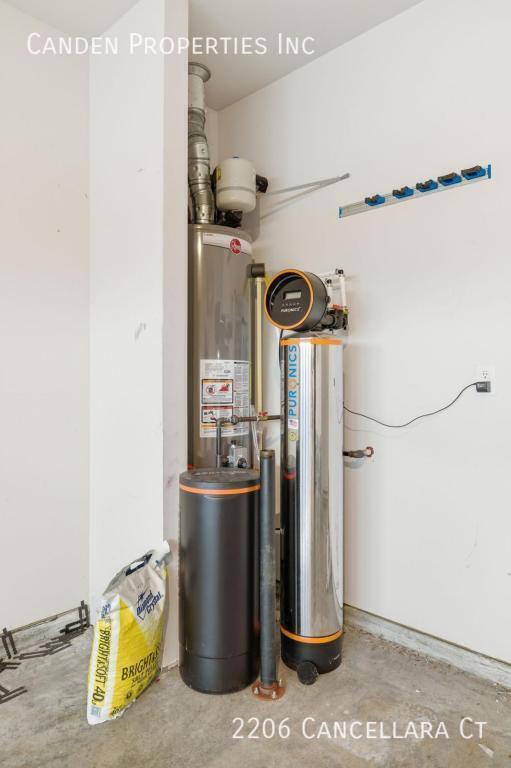 Building Photo - 2206 Cancellara Ct