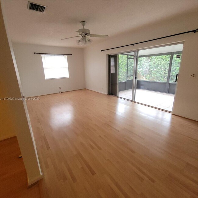 Building Photo - 1472 SW 26th Ave