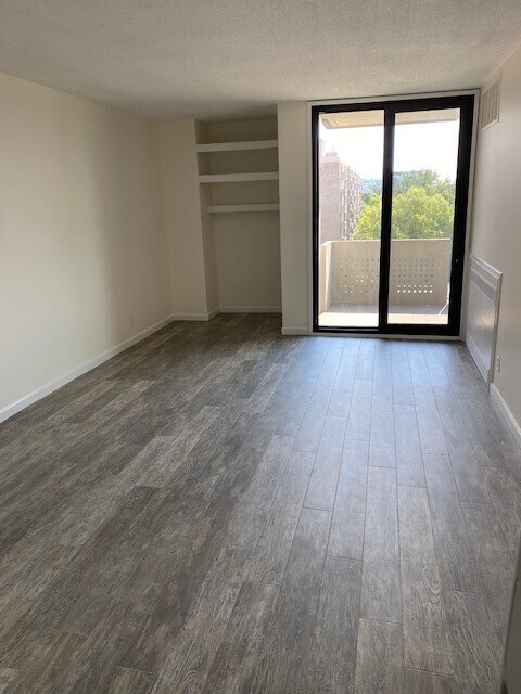 Living Room - 1250 4th St SW