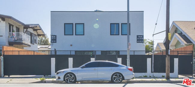 Building Photo - 4112 Normandie Ave