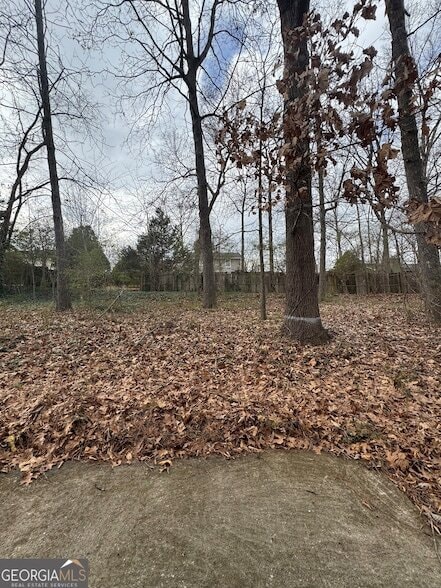 Building Photo - 3821 River Rd