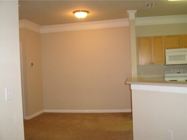 Building Photo - 8818 Villa View Cir