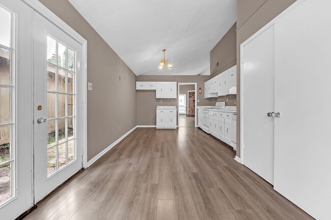 Building Photo - 1816 Rapier Dr