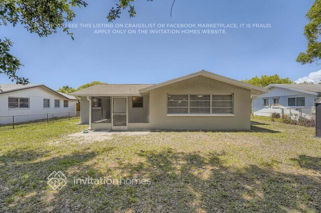 Building Photo - 7530 Rosewood Dr