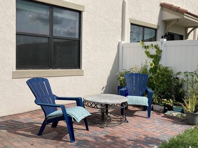 Building Photo - 10092 Brickhill Dr