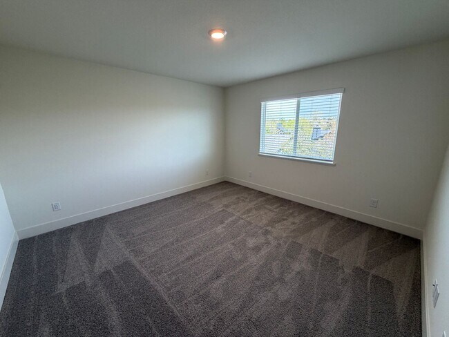 Building Photo - Brand New DR Horton Home in NW Reno!
