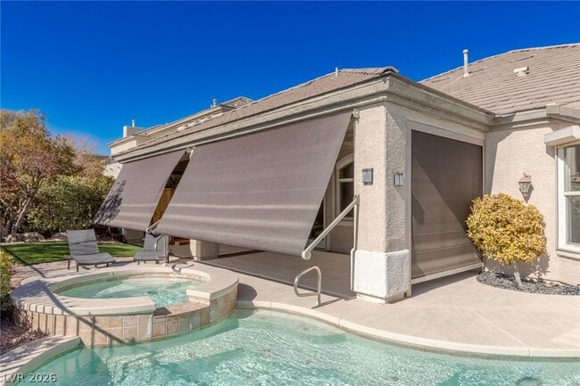 Building Photo - 9421 Queen Charlotte Dr