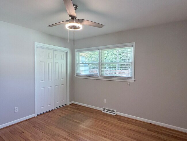 Building Photo - Updated 3BR Home in Beaver Lake | Fenced Yard, Garage, Covered Porch & Outdoor Fireplace | Pet Fr...