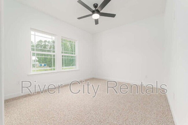 Building Photo - 2676 Halperns Way