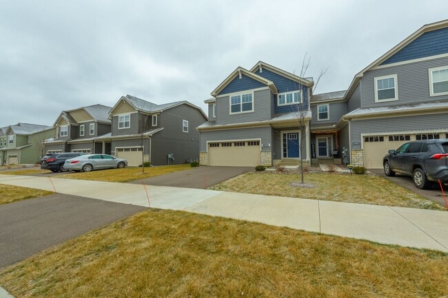Building Photo - Awesome maple grove 5 bed 4 bath townhome! Pond views, 2 years old!