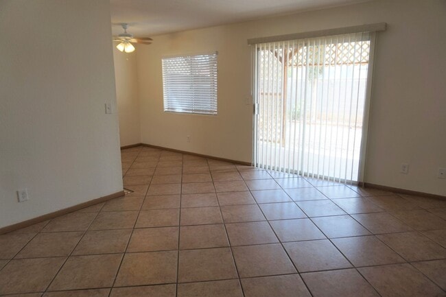 Building Photo - End Unit Ground level with large yard