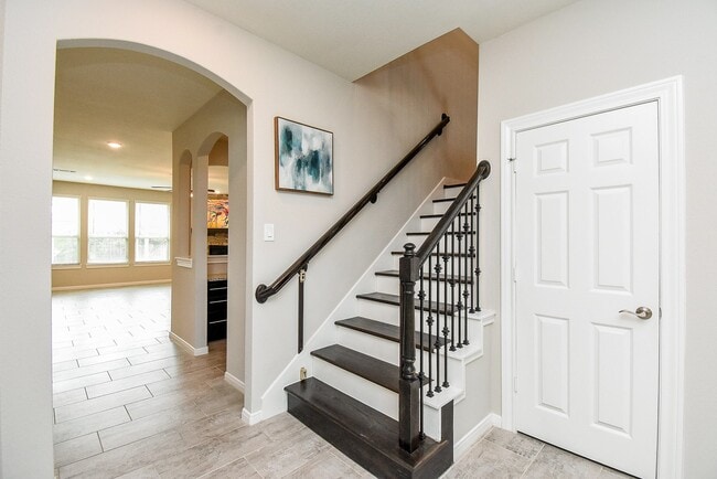Building Photo - 24918 Meadowthorn Crest Ln