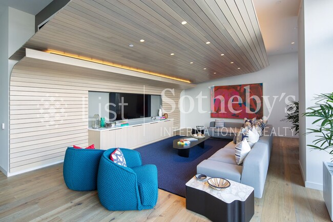 Building Photo - Ae'o #2303  |  Honolulu, HI