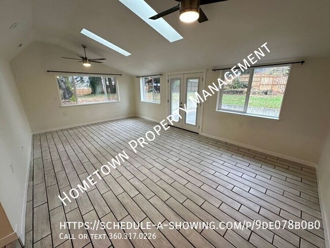 Building Photo - 3208 80th Ave SE