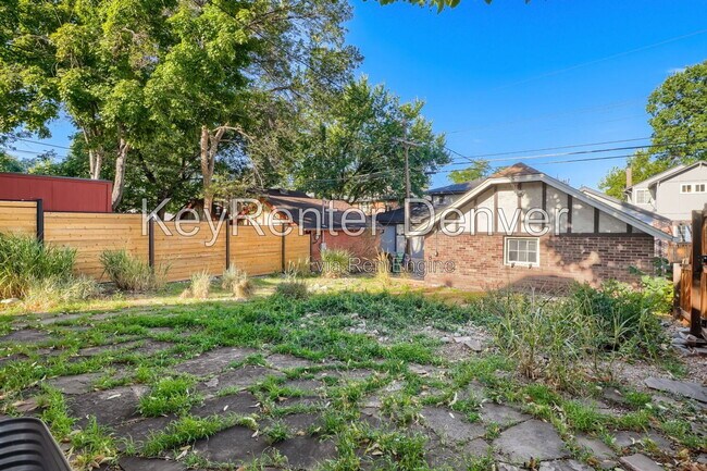 Building Photo - 1125 S University Blvd