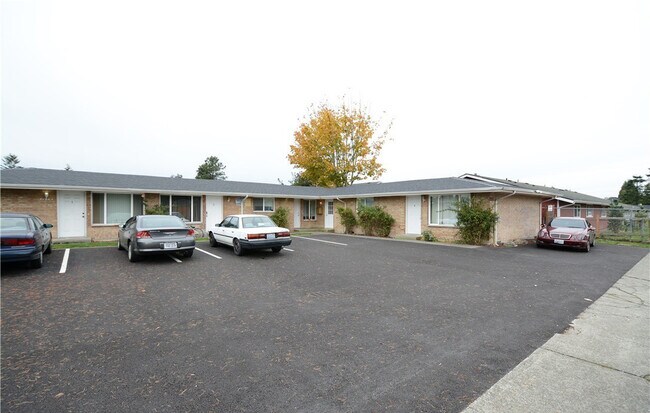 Building Photo - 2217 F St SE