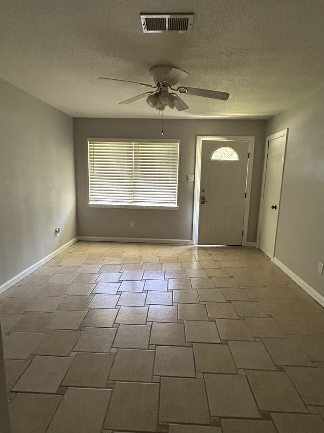 Building Photo - 2505 Fortson St