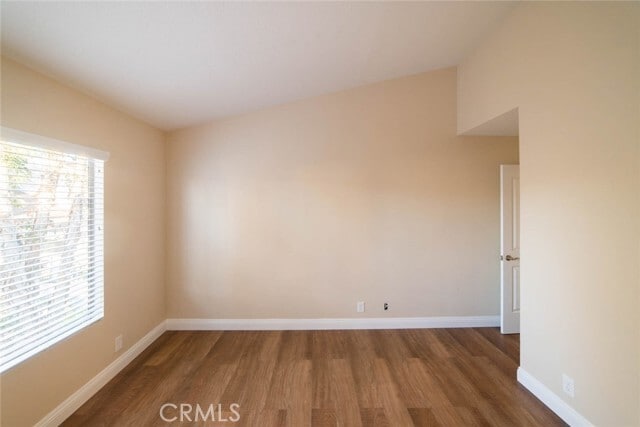 Building Photo - 402 Deerfield Ave