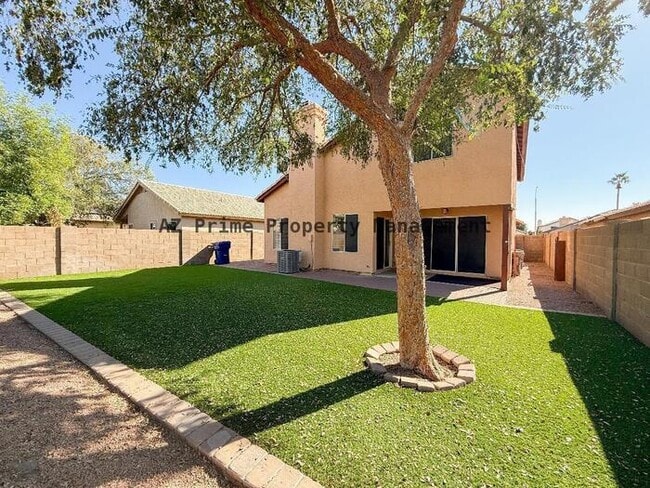 Building Photo - 2534 W Orchid Ln