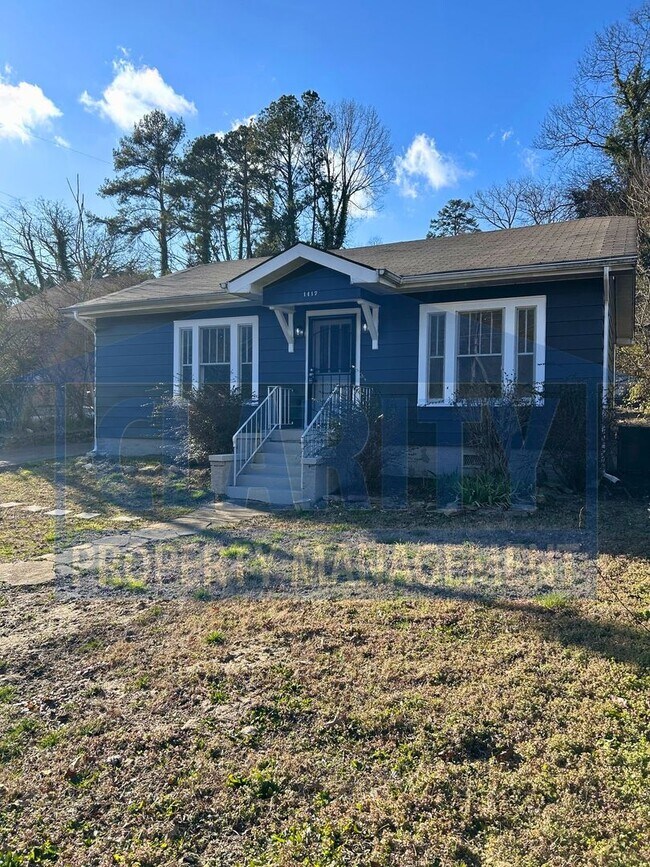 Building Photo - Beautifully Remodeled 3 Bedroom / 2 Bath Home in Chattanooga