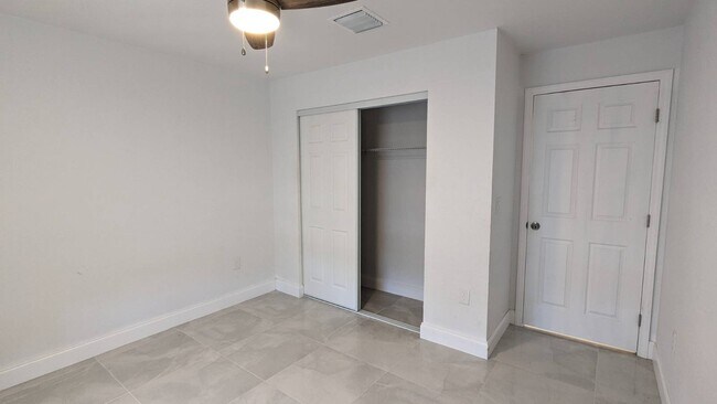 Building Photo - 211 Grenada St NE