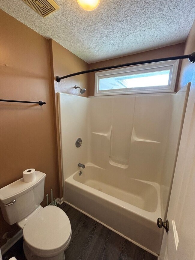 Building Photo - 5405 Beretta Way