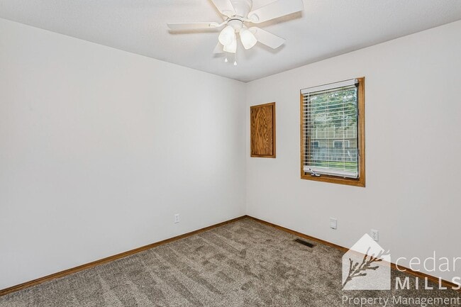 Building Photo - 3 Bed 3 Bath at Douglas and Maize!