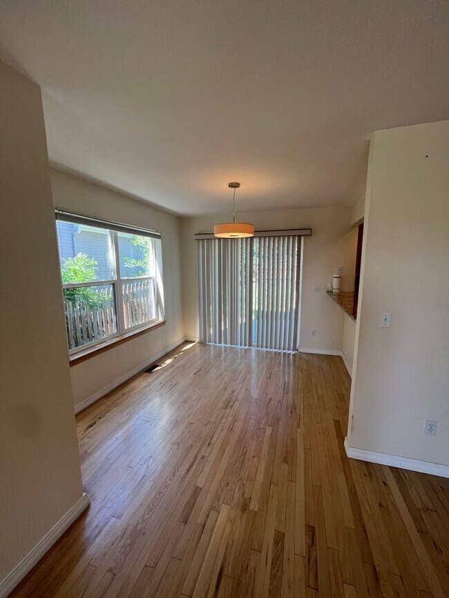 Building Photo - GORGEOUS 3 Bed 3 Bath Home In North Boulder