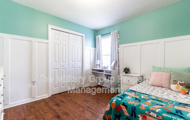 Building Photo - 14215 Sea Eagle Dr