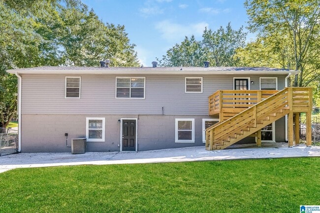 Building Photo - 3814 Mars Ave