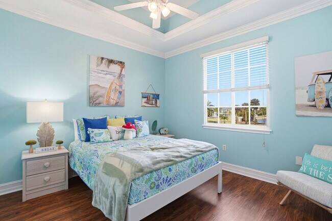 Building Photo - 3011 Pine Tree Dr