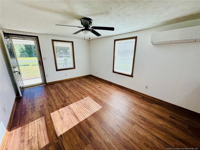 Building Photo - 790 Old Whiteville Rd
