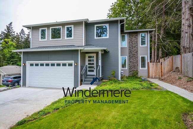 Building Photo - 3 Bed 3 Bath Home in Admirals Cove