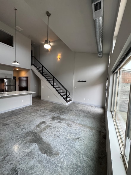 Building Photo - 3844 Dylan Pl