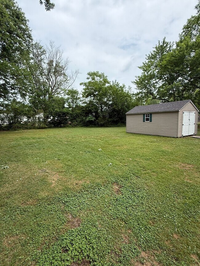 Building Photo - Spacious 4 Bedroom, Cambridge Home with Large Yard, Office & Front Porch Near Downtown Waterfront!