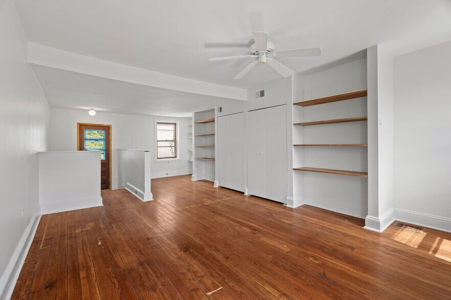 Building Photo - 2433 Aspen St