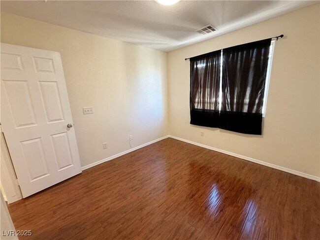 Building Photo - 1072 Valetta Flat Ave