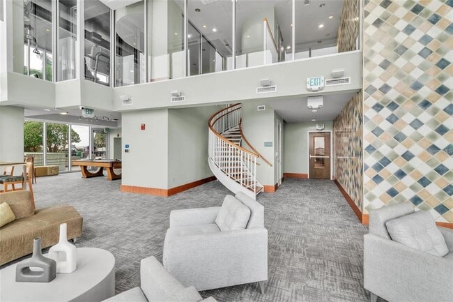 Building Photo - 777 N Ashley Dr