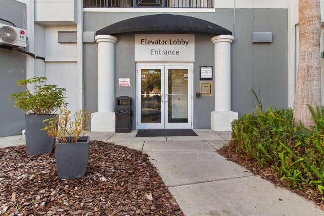 Building Photo - Spectacular 2/2.5 Condo in the Oldsmar Galleria Town Center Lifestyle